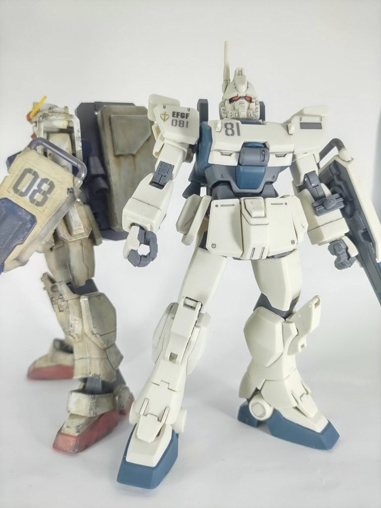 最初のトップコート吹いた段階。ロールアウト前、汚れる前の綺麗なお姿と汚れきった陸戦型ガンダムさん。汚しをやる前のトップコートは、ラッカーのスーパースムースクリアーだとわかった(覚え方、水色の長い缶)。武器とか濃い色のパーツでがっつりつや消したい所は、ラッカーのグレーの長い缶。「わかった」はわかってないことが多いです。自分なりによくできた方だと自己満足して終わります。ここまで見ていただいた皆さん、どんな駄作にもいいねしてくれる皆さん本当にありがとうございます。ガンスタはおじさんに優しい世界なので本当に助かります。がんばって今日も生きます。