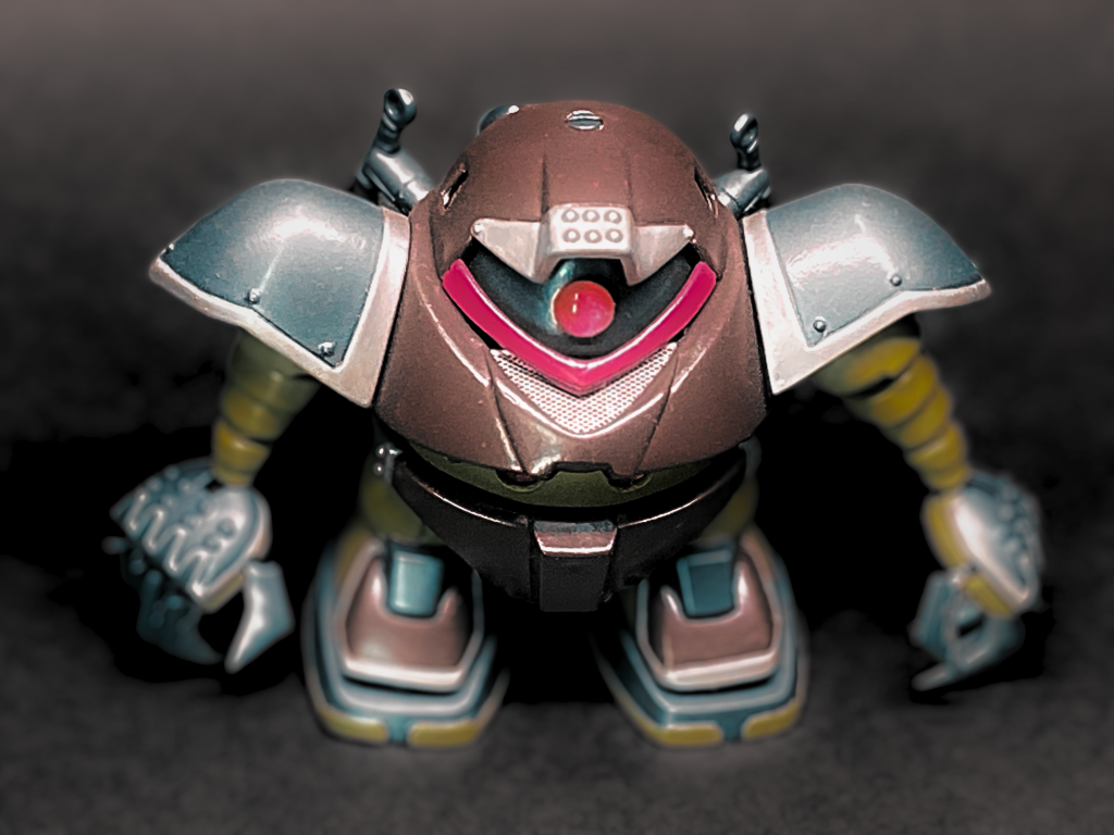 ○素材　BB戦士238 ゴック&アッガイ&ゾック　のゴック他エポパテ、改造パーツ使用○塗装・Mr.フィニッシングサーフェイサー 1500 ブラック・Mr.カラー 筆塗り・Mr.スーパークリアー つや消し○撮影・カメラ：iPhone SE (2022)・背景：B4厚紙 黒色（3枚入）・小型撮影ボックス ミニ撮影ボックス LEDライトボックス 簡易スタジオ 折り畳み 簡単組立て 持ち運び便利 小物 スタジオ 撮影 キット 背景布6枚付き USB給電 (2つのライトバー)使用○写真修正：Canva