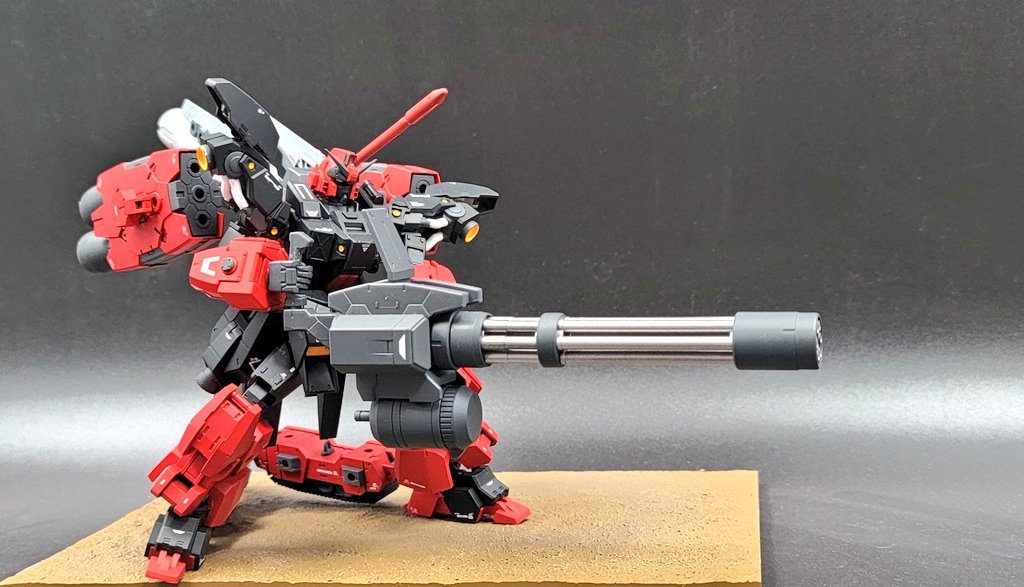 デミ・アームドガンダム–4枚目/制作者：統覇已叶