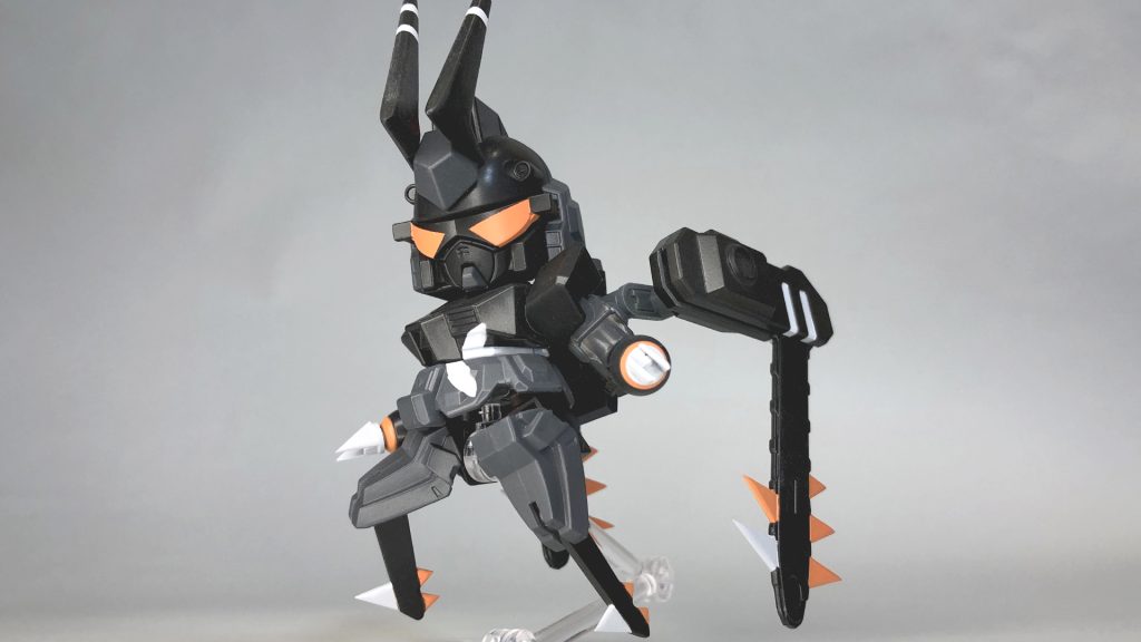 背部アーム延長展開することでさらに大きく迫力増したディスプレイになります!