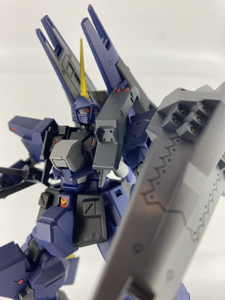 今回は以上です!アドバンスドヘイズルを見た時に、 『やたら脚長いなー異形ガンダムだなー』 『これバーザムの頭部似合うんじゃね?』 と思い製作に至りました。使用キットがやたらと多くなってしまいましたが、個人的にはバランスの取れたデザインにまとまり満足です。 ミキシングに使ったキットも、それぞれオリジナルTR機体として製作したので、またの機会に投稿しようと思います。