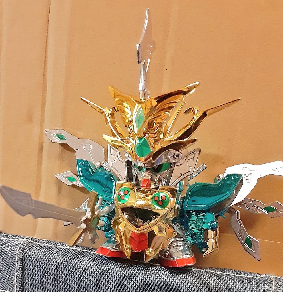 たまにこっちの號斗丸と入れ替えて遊んでます。(PSゲーム機動武者大戦限定版同梱のメッキ仕様に最終決戦装備を付けたもの)