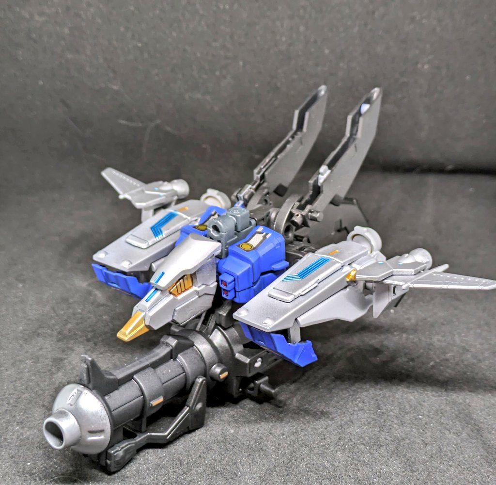 支援メカ 光亞静刃(コアセイバー)各所に弩烈斗の武器を装備可能