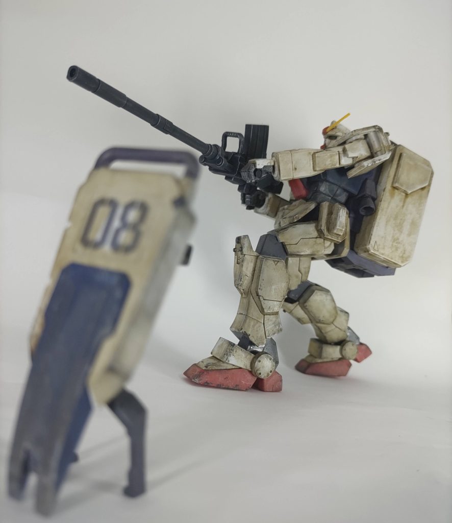 もはや義務だと思うのでオープニングの例のやつ再現トライしたのも載せておきます。忠実に盾には載せていません。(このためにAmazon Primeで確認したときは、まだ 第08MS小隊 見れていましたが、今は見れません)