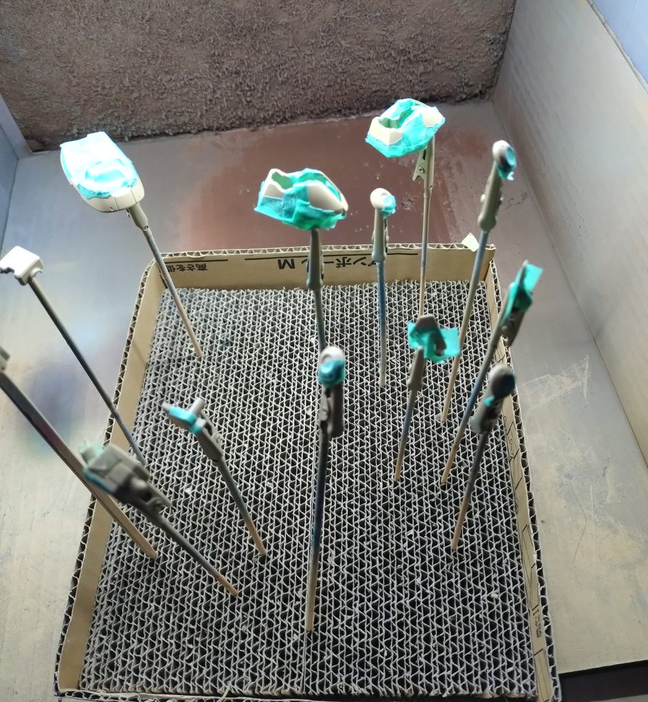 塗分けのマスキング下手でやり直し多数( ;∀;)サザンクロス隊作りたいが大変だな～