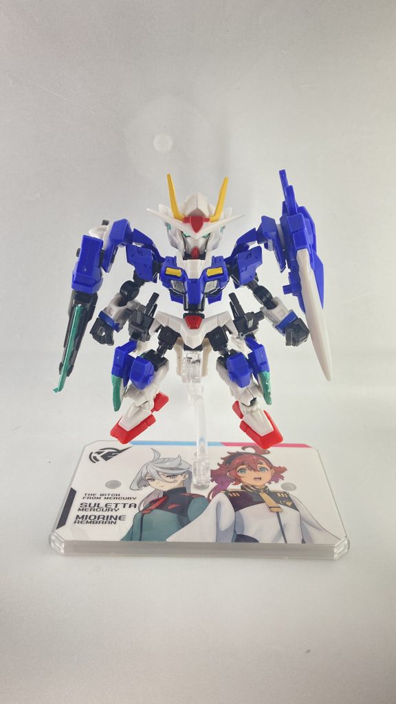 改造後。こうしてみるとけっこう頭身が伸びてますね。小さい頭身が好きという方もいると思うのでこのあたりは好みが分かれそうです。モビリティジョイント奥が深くて楽しいですね。来月新シリーズが発売されますし今後も楽しみです。