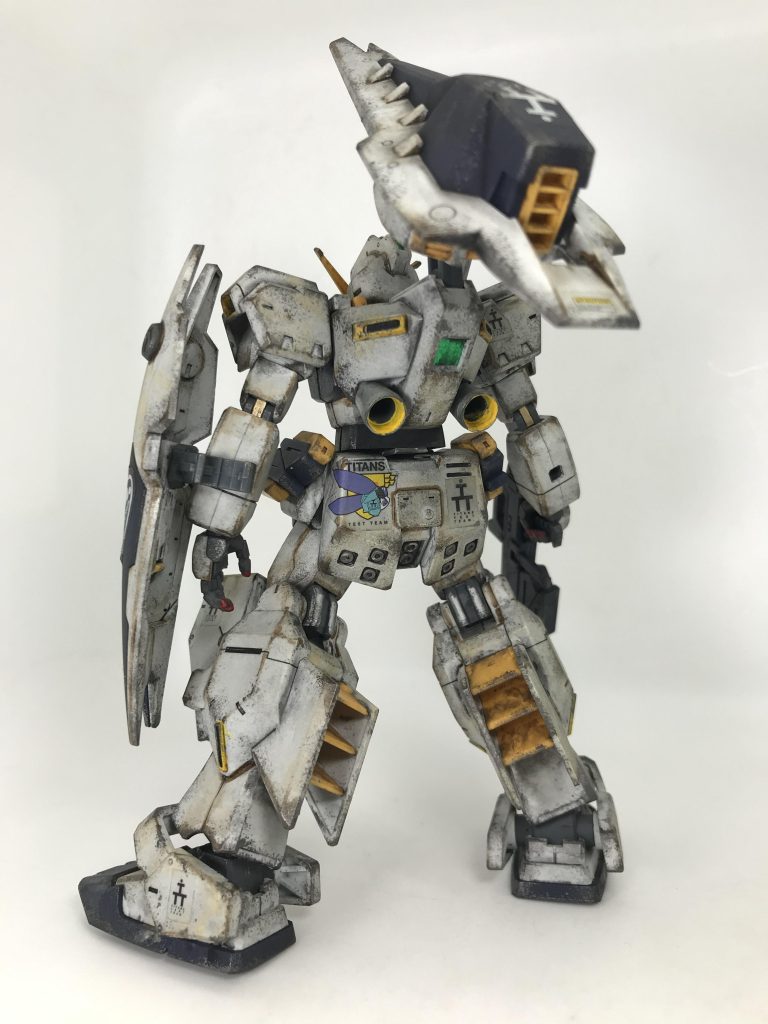 元歌詞https://m.youtube.com/watch?v=TAQ3GguVy_gビックシューター 風よりはやい の歌詞部分…俺のプラモは ゴミより汚い にしましたが…ウチの嫁さん 鬼より怖い とどちにするか凄く悩みました🙄（笑）な…なんか汚プラをテーマに替え歌を作っていたはずが…いつのまにか自虐をテーマにしてる感じになってきている…😨