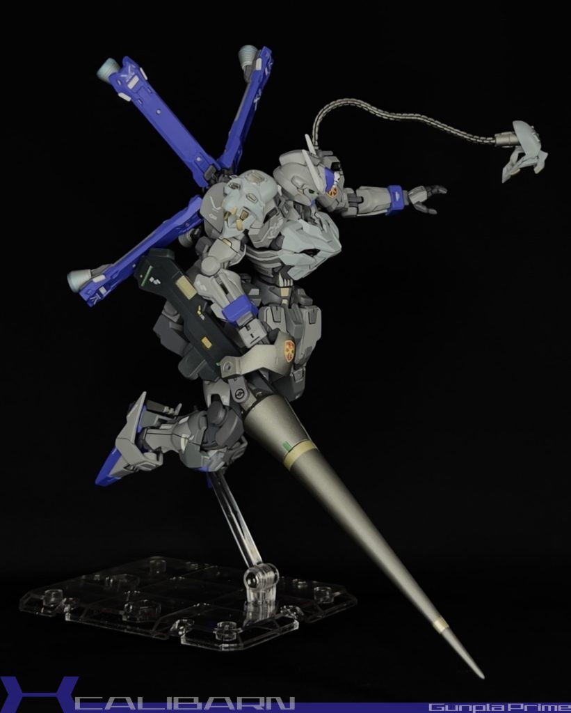 ジャベリンの部分は 30 分のミッション アクセサリー セットから取られています。カリバーンライフルの下半分に取り付けられるように改造されました。