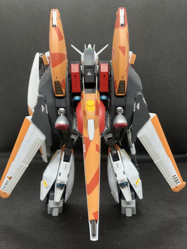 最後までバックパックの色分けに悩みました‥‥初めてバーニアの焼け塗装に挑戦しました！