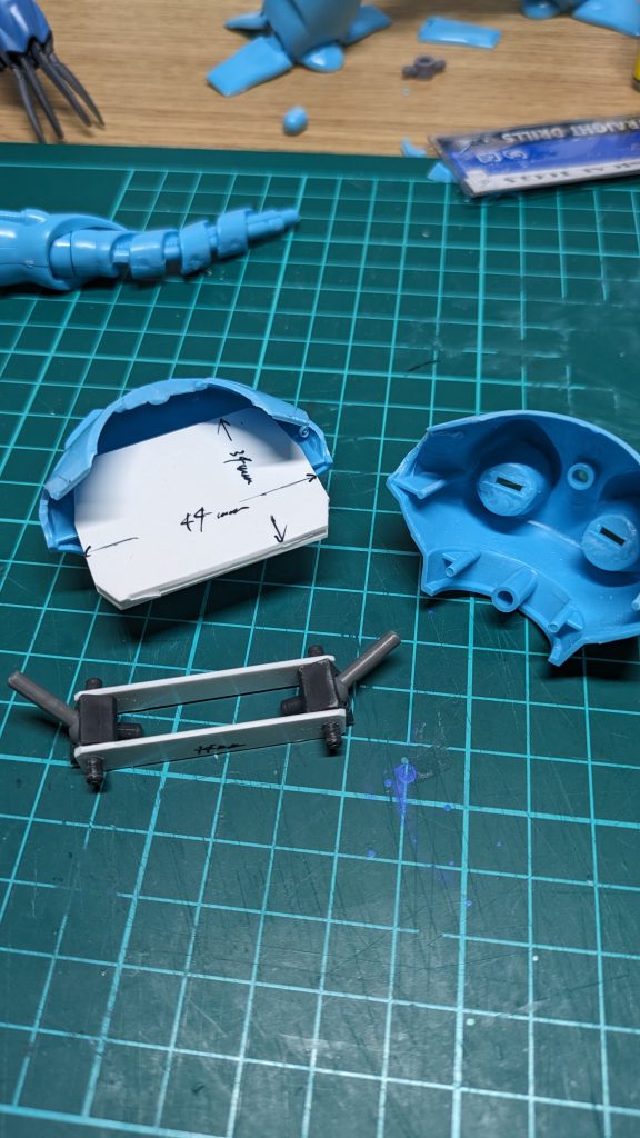 肩関節はボールジョイント(ウェーブのBJ06とプラサポ)に変更。