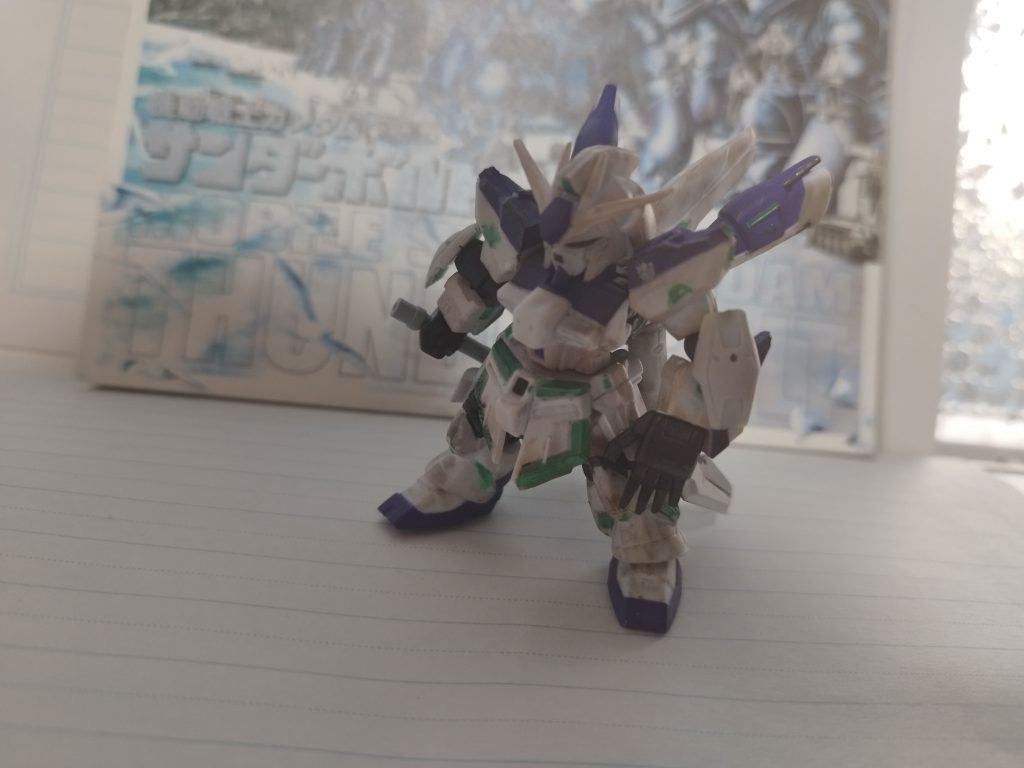 おまけ付けのビムサ。アトラスガンダム的な感じでポージング