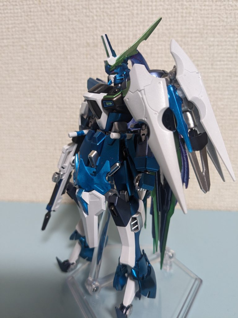 腰、ボディ周りをヤスリがけして丸みをつくり、足元をドレス？風に、オルトリンデの足を使いハイヒール風にして女性らしくしてみました。