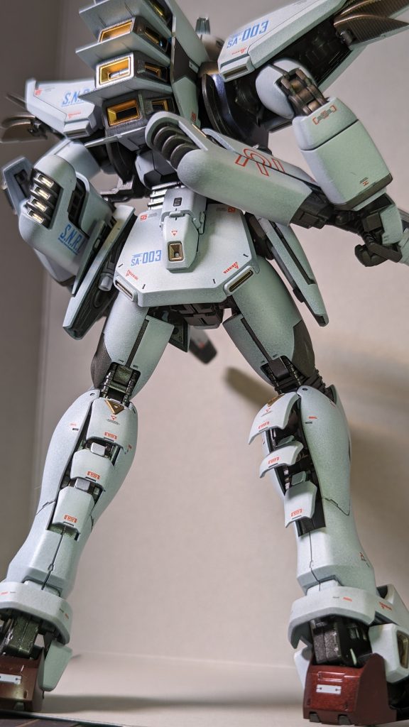 脹脛オープン仕様。何故か3号機デカール。決して001を破ったからではない。