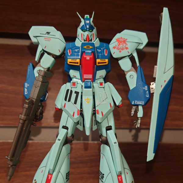 HGUCリ・ガズィを部分塗装とデカールで