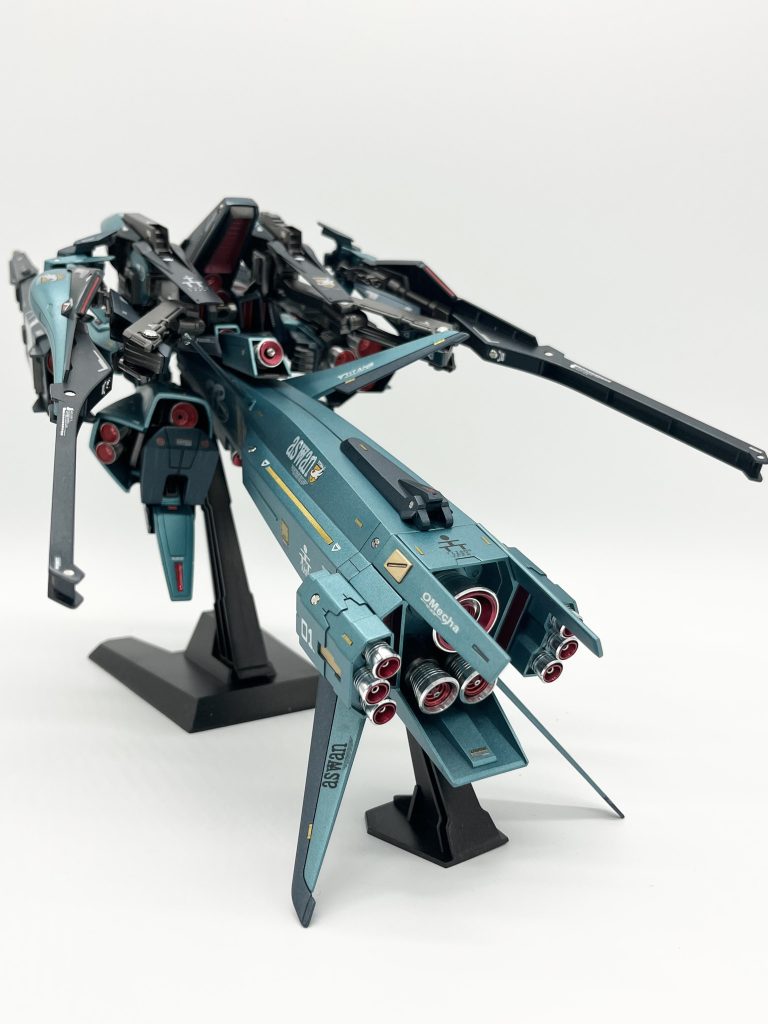 MA形態 背面ショット専用ブースターにスラスターを追加して推力アップ‼️背面から見るメタルパーツ大量のスラスターはテンション上がります⤴⤴⤴⤴⤴⤴