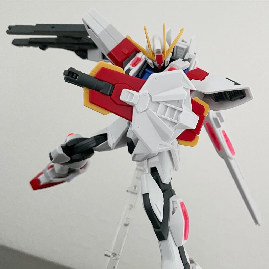 ビルドストライク–6枚目/制作者：ひろろと