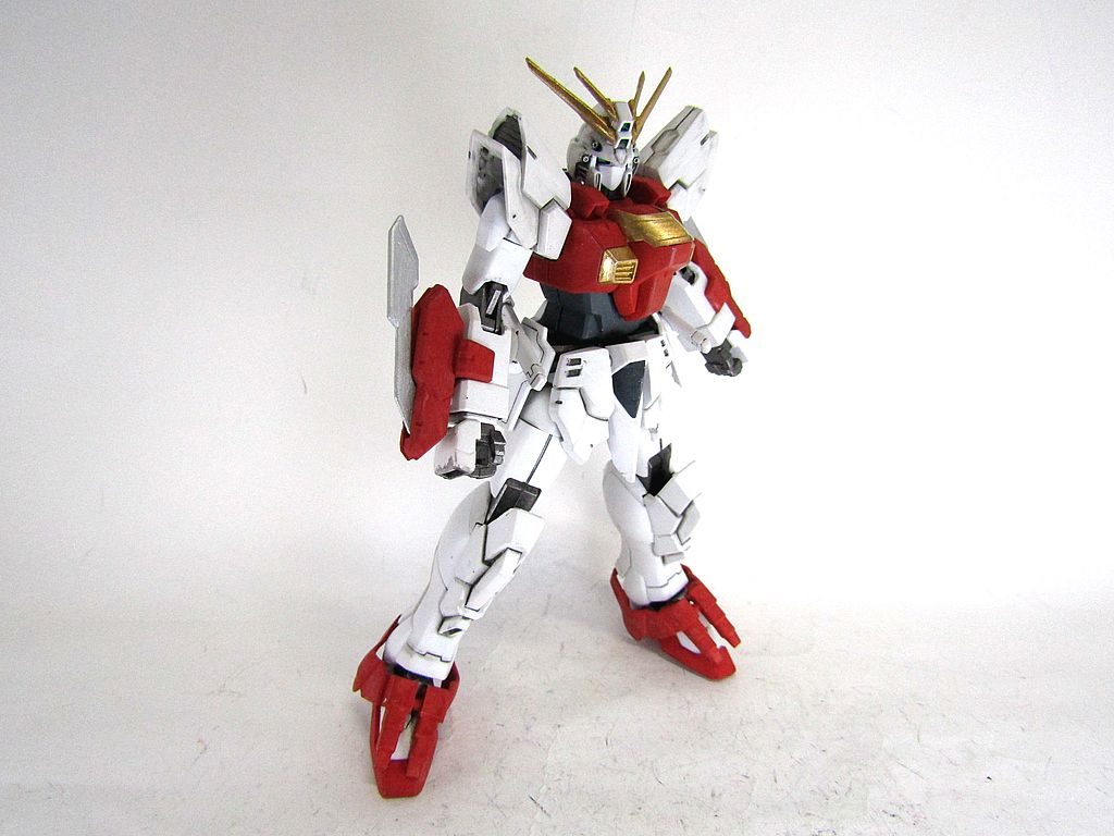 第1期形態です。Gガンダムの未来が舞台で、主人公？が乗るMFという設定です。