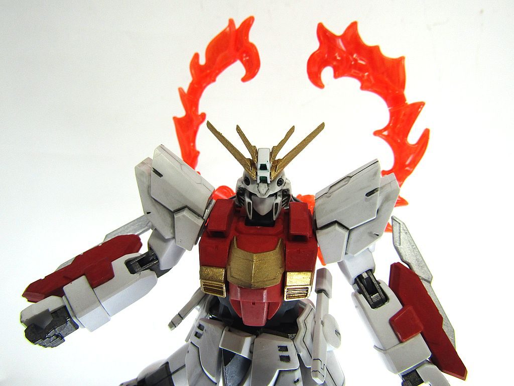 主人公の怒りMAXでエネルギーが暴走した雰囲気。エフェクトは太陽炉に取り付けています。