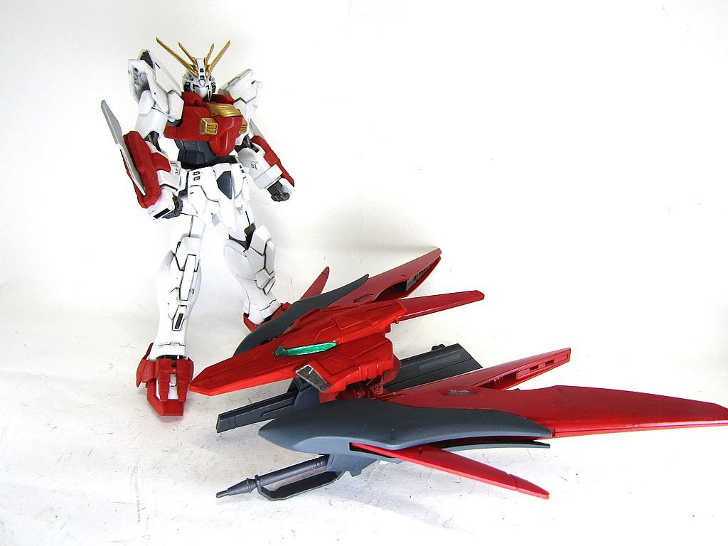 デュー・トリィ・オンは謎のテクノロジー「デュートリオンエンジン」を備えています。