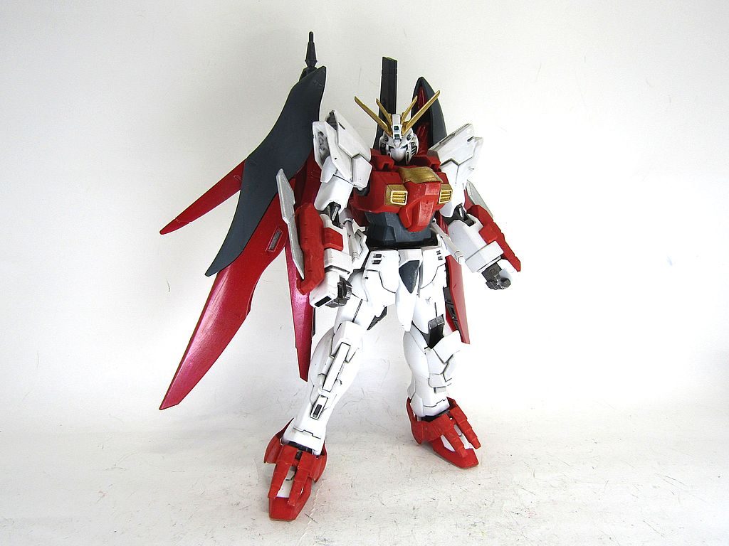 デュー・トリィ・オンと合体した第2期の主人公の機体です。言うなれば、ブラスター‥‥‥、何でもないです。(;^_^A