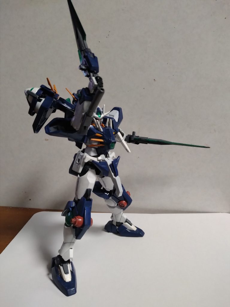 ダブルオー、セブンソード、クアンタ、エクシア、のジャンクパーツで組み合わせた!キットです。