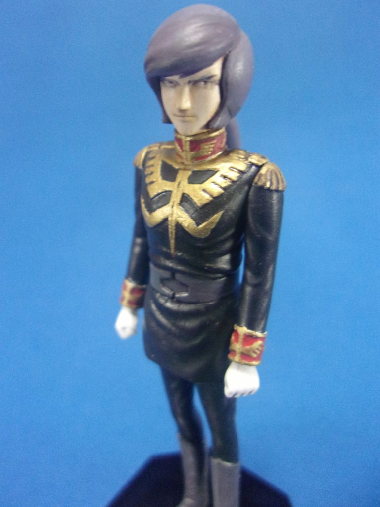 いい目付き。42年前の100円プラモとは思えません。