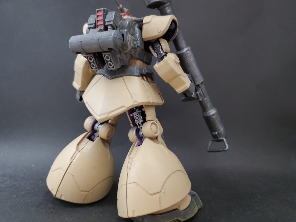 バックパックはジャンクパーツテキトーに