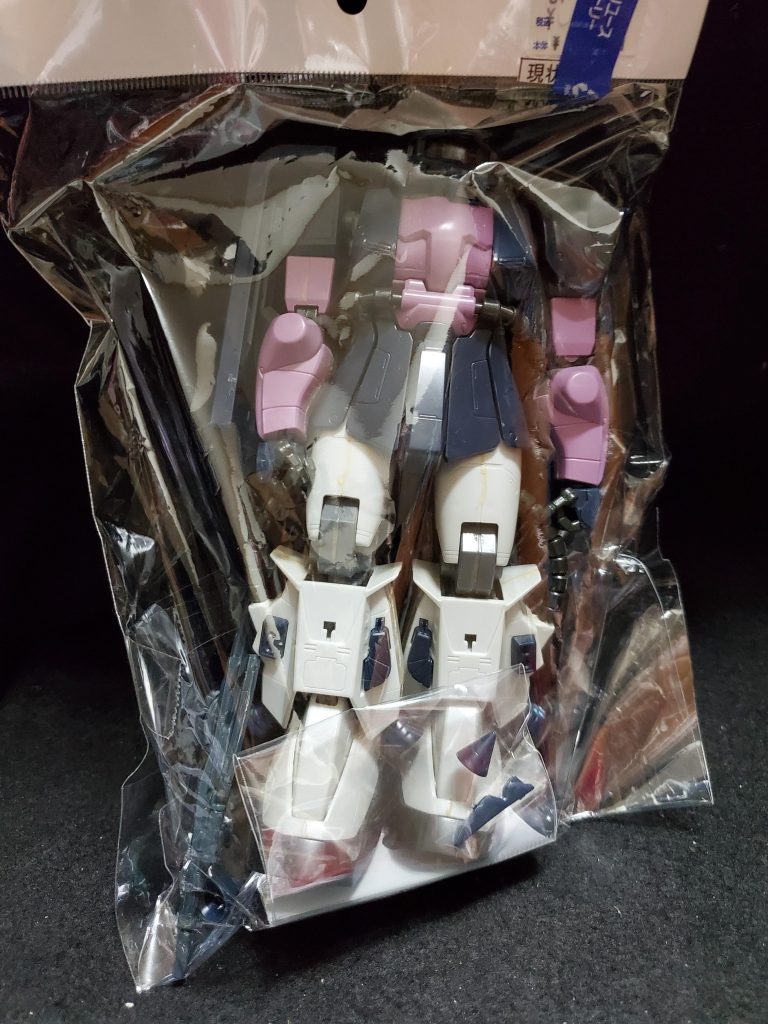 リサイクルショップで買ってきたぱち組ジャンク品を筆塗りリペイントしていきます。