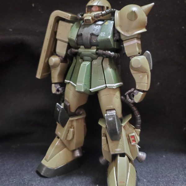 量産型ならやっぱ緑だろ？でMG高機動型ザク