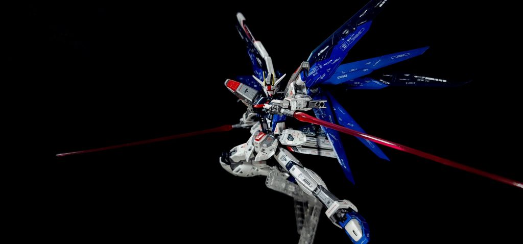 今回はrgだったのでディテールはスミ入れせずそのままデカールをメインで作って見ました。