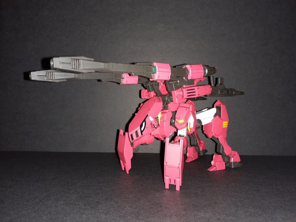 前脚の接地面積が狭すぎると思うの