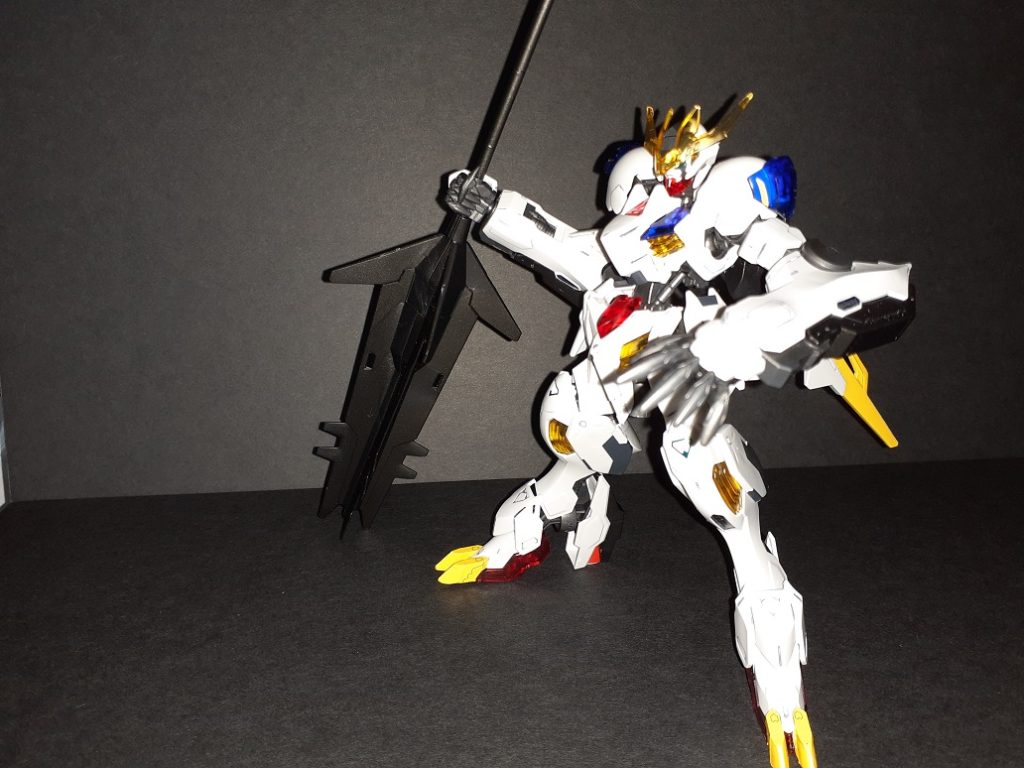 フレームがある鉄血キットはやっぱりガンメタ成型色が合うと思う