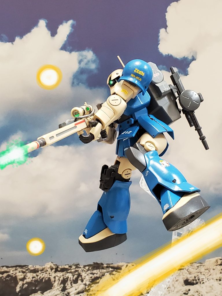 ラム少尉は射撃だけでなく、戦闘センスも抜群❗旧式ザクベースとは思えぬ機動性、固定無しの空中での狙撃と、敵味方見ている者を魅力する戦いぶりを発揮していた😎✨