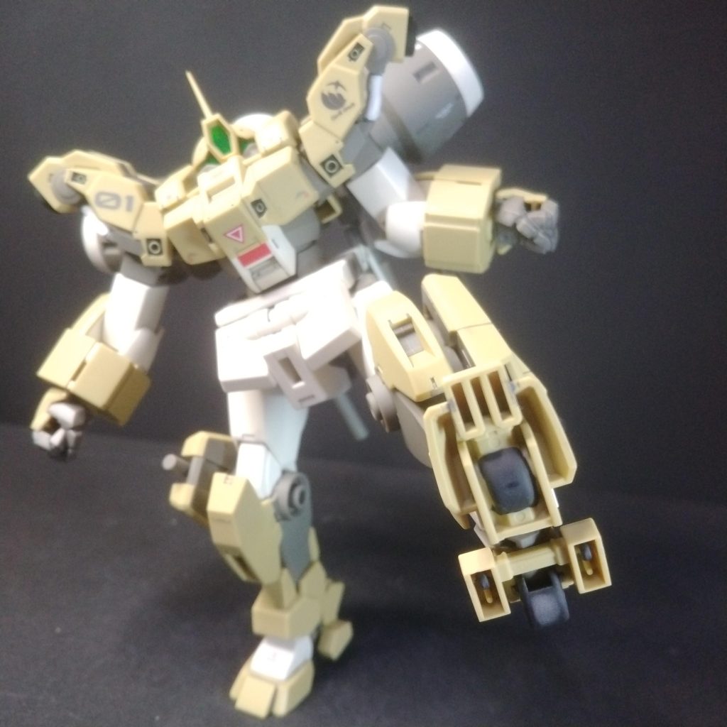 肉抜き上等！ってか、プラモ買って始めてローラーダッシュ出来ることを知った。