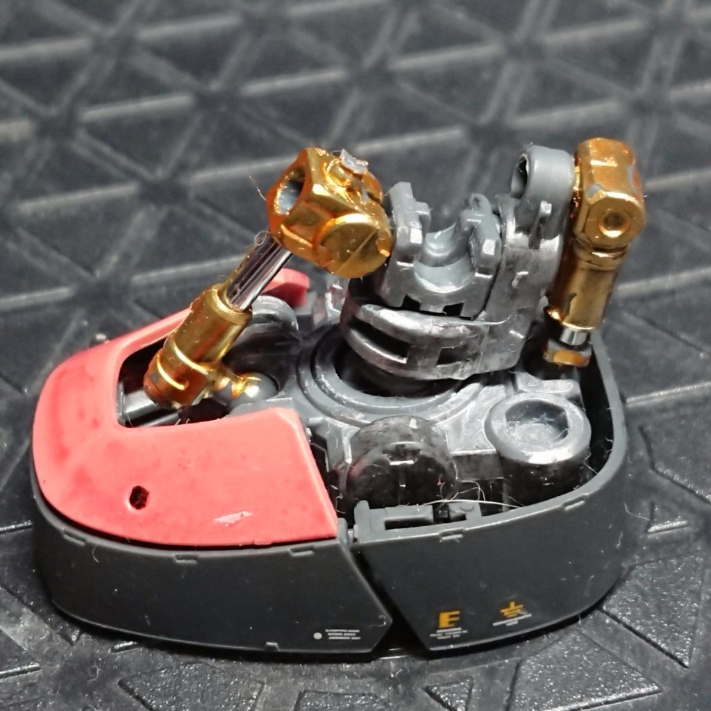 MG シャア専用ザクⅡ ver.2.0 光沢パール塗装–2枚目/制作者：ＨＨ