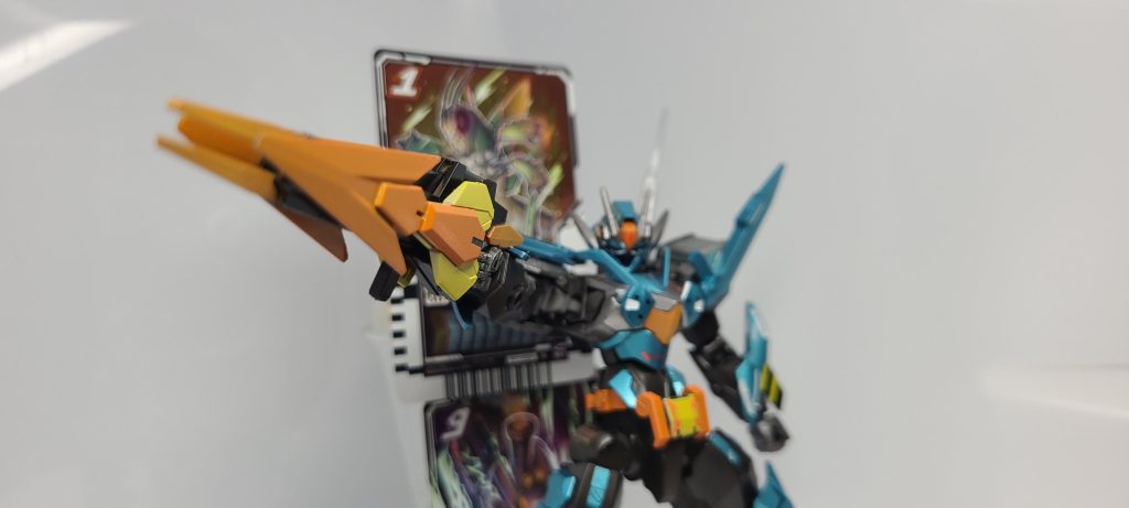 武器のガッチャードキャノン！