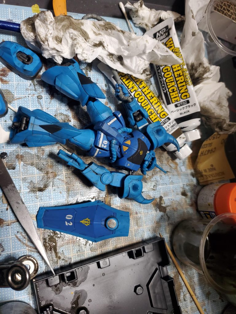 つや消し吹いてからウェザリングペイントでフィルタリング等