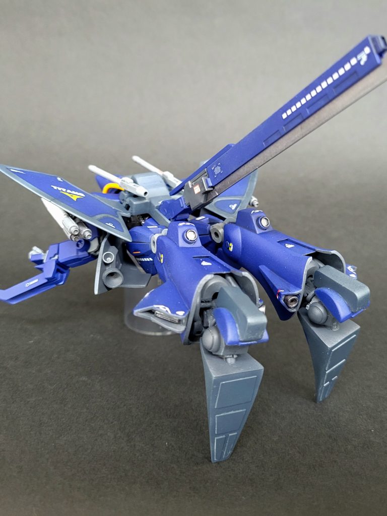 ハンブラビのデザインで苦手だった箇所を一新。ジャンクパーツでお気楽に勝手に作成。後ろ姿以外は、ハンブラビらしさがイマイチでしょうか…。最後までご覧いただきありがとうございました。