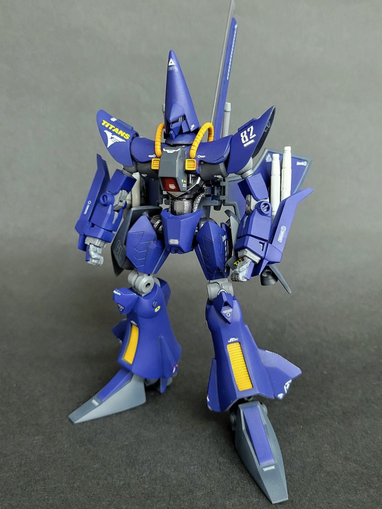 更なる生産性の向上と、整備性の改善を図るべく、連邦軍系のユニット(椀部、コックピットハッチ等)が随所に導入された。多数装備されていたモノアイも、コストの低い、連邦系センサーに変更された。