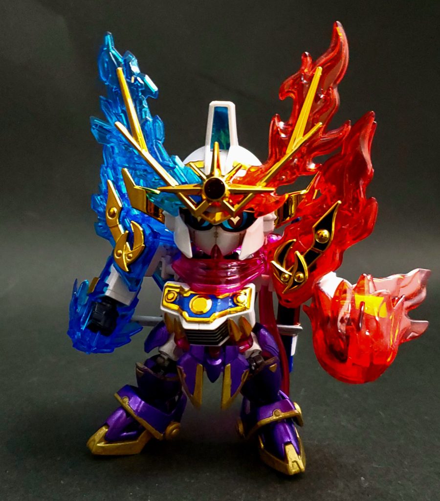 烈光の鎧を纏った烈光玖ノ壱!作ったら絶対やろうと思ってたやつですちなみに胸アーマーは両面テープで無理やりとめてます笑