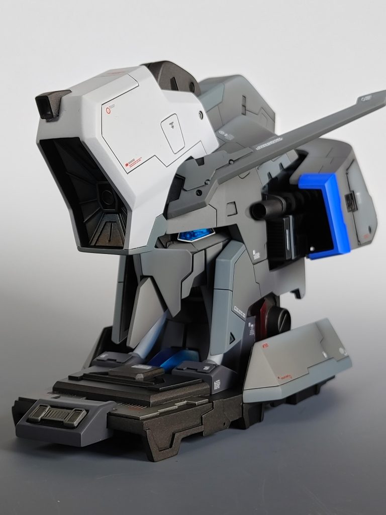 次回は目にLEDを作業してみましょう。