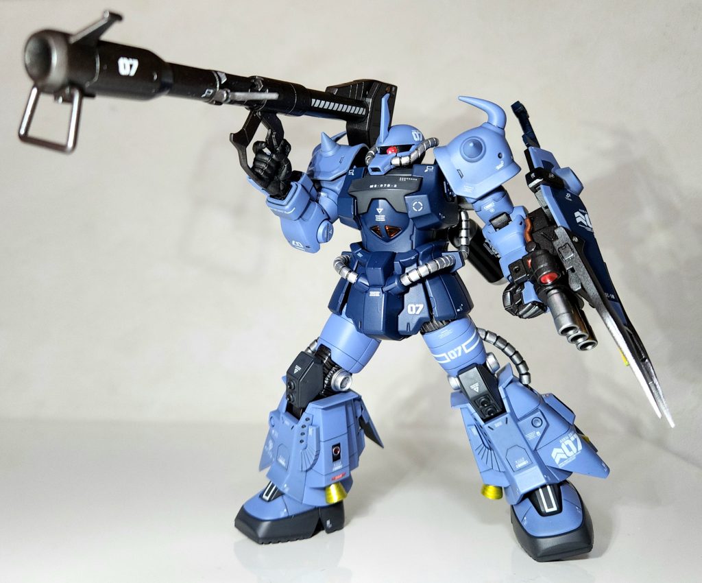 今回は高機動型ザク地上用に負けないグフカスタムを目指して作成しまた。スタイル、色合い共に満足いく出来になりました😊