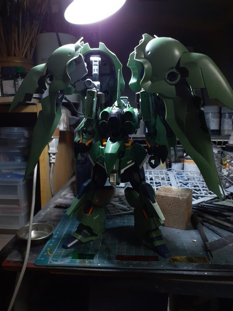 暗いですが、塗装前の状態です