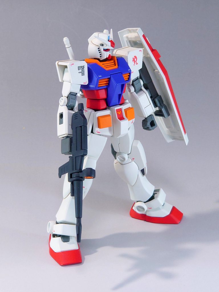 デカールはHJ別冊付録のEG用の物とユニコーンガンダム用を使用してます。