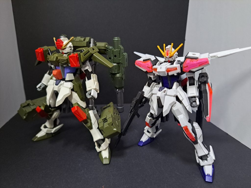 以前作ったビルドワンと比較。かなりプロポーションが変わりましたね。個人的にかなり納得な作品になりました。