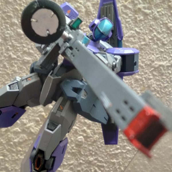 Hello. I wanted to share what i did with the long beam rifle from the 30mm gatling set. The radome is from the tertium arms beam rifle. I attached a 3mm peg using a metal rod.（2枚目）