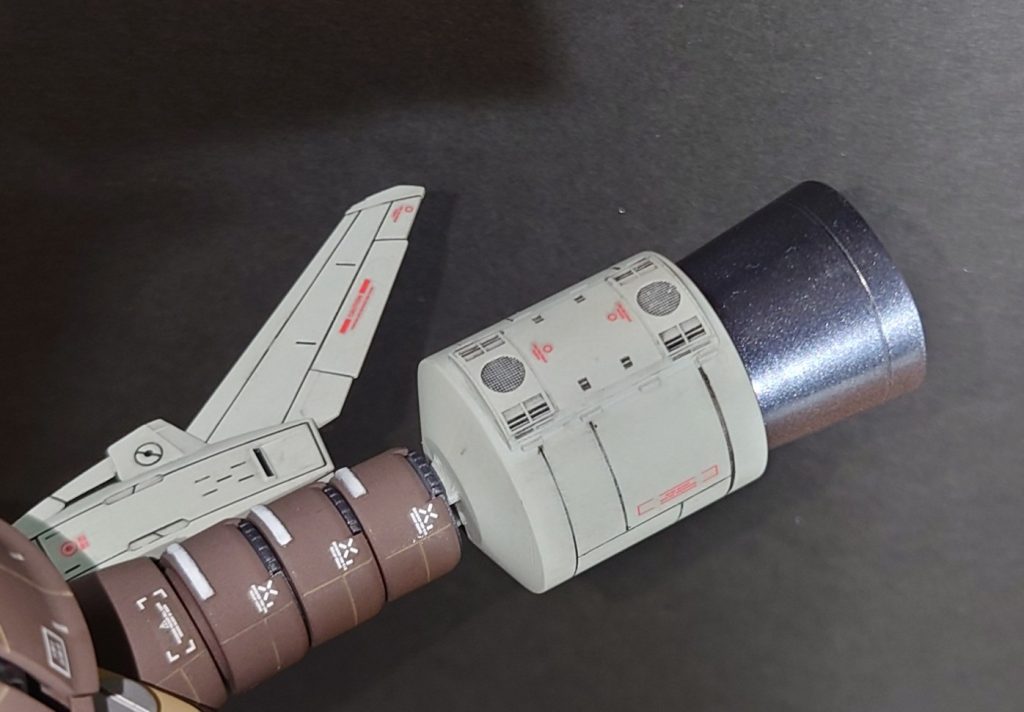 「出来ましたね、整備長。」「あぁ、出来たな。」「こうなりますか。」「まぁ、こうなるわな。」