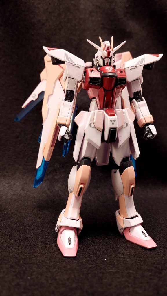 <妄想インスト>C.E.73年。一時は絶滅戦争になりかけた世界は、小規模な事件こそあるものの連合・プラント双方の尽力で平和の希求が続けられていた。良好な関係性の継続を願って両者と中立国オーブによって建造されたのがこの