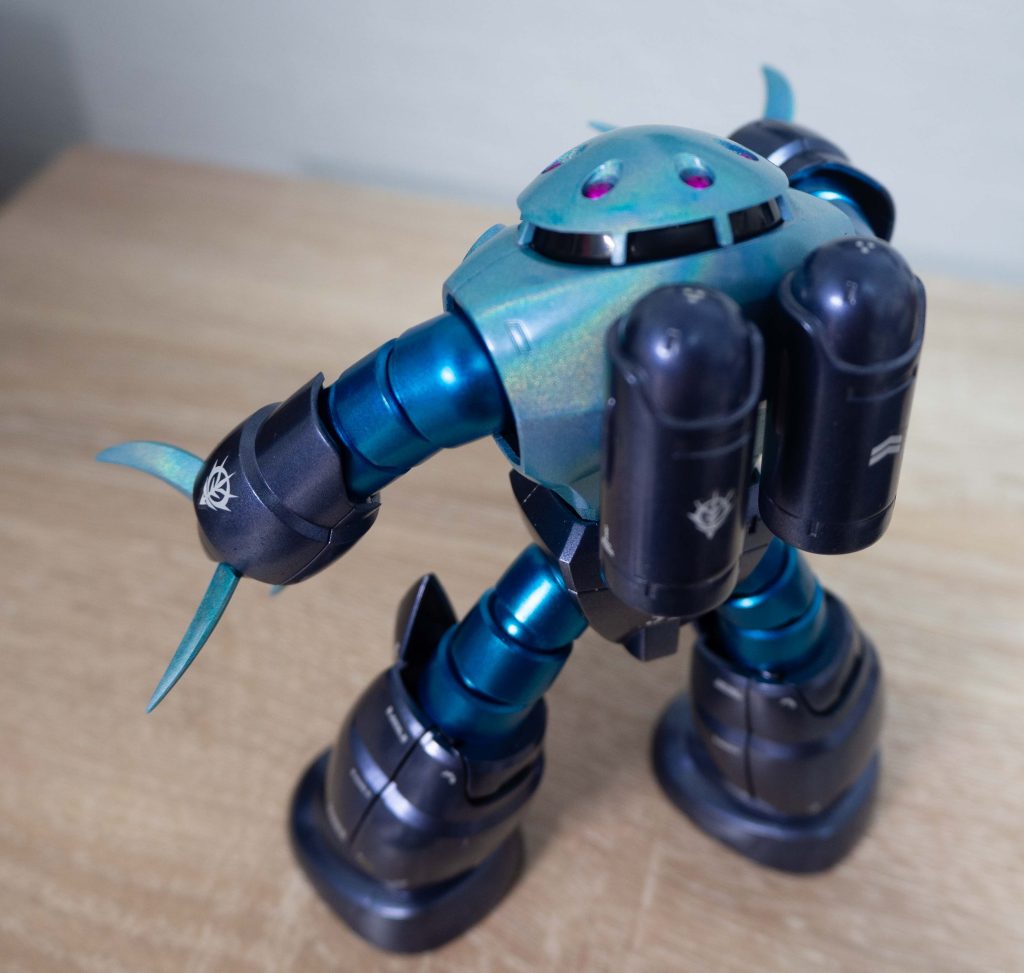 デカールは少なめになりました