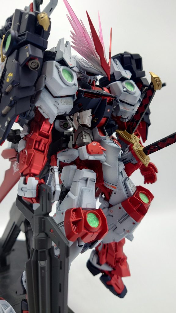 アストレイレッドドラゴン　イクサ–3枚目/制作者：ノルン